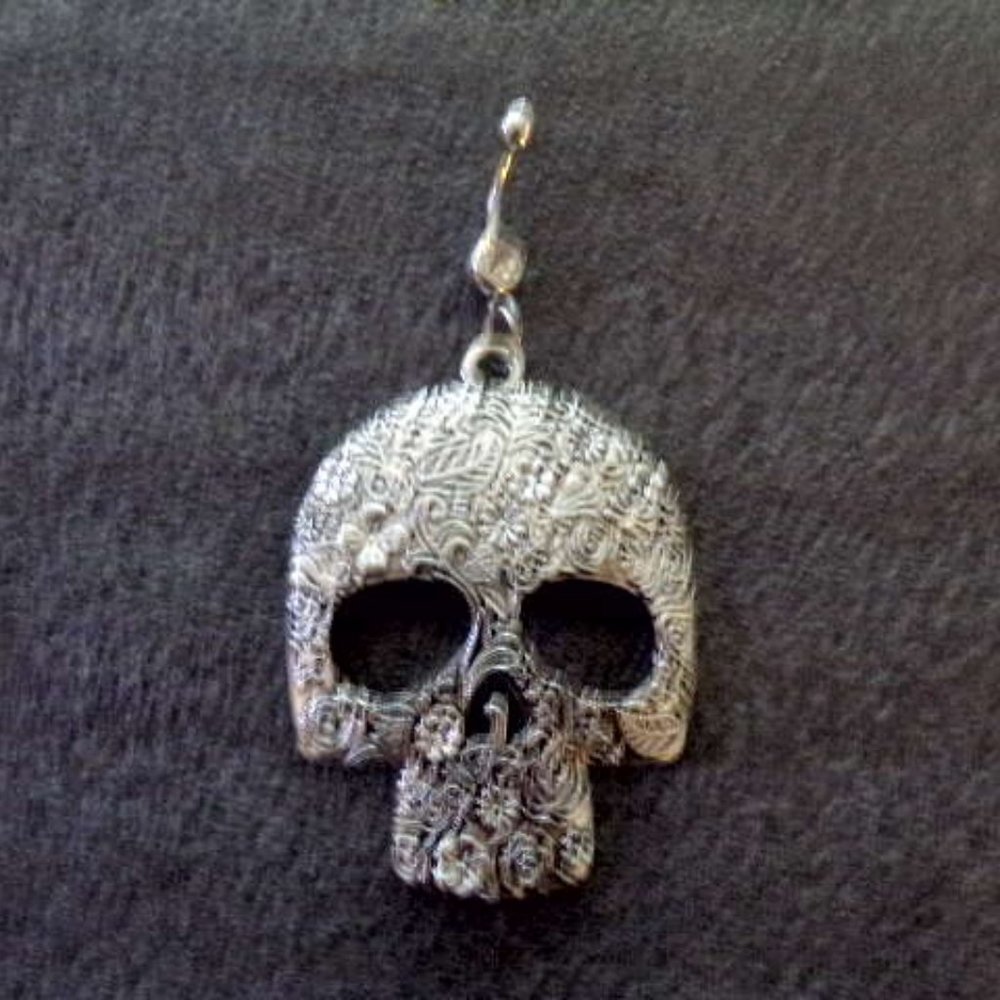 Navel Piercing ~ Skull Head
